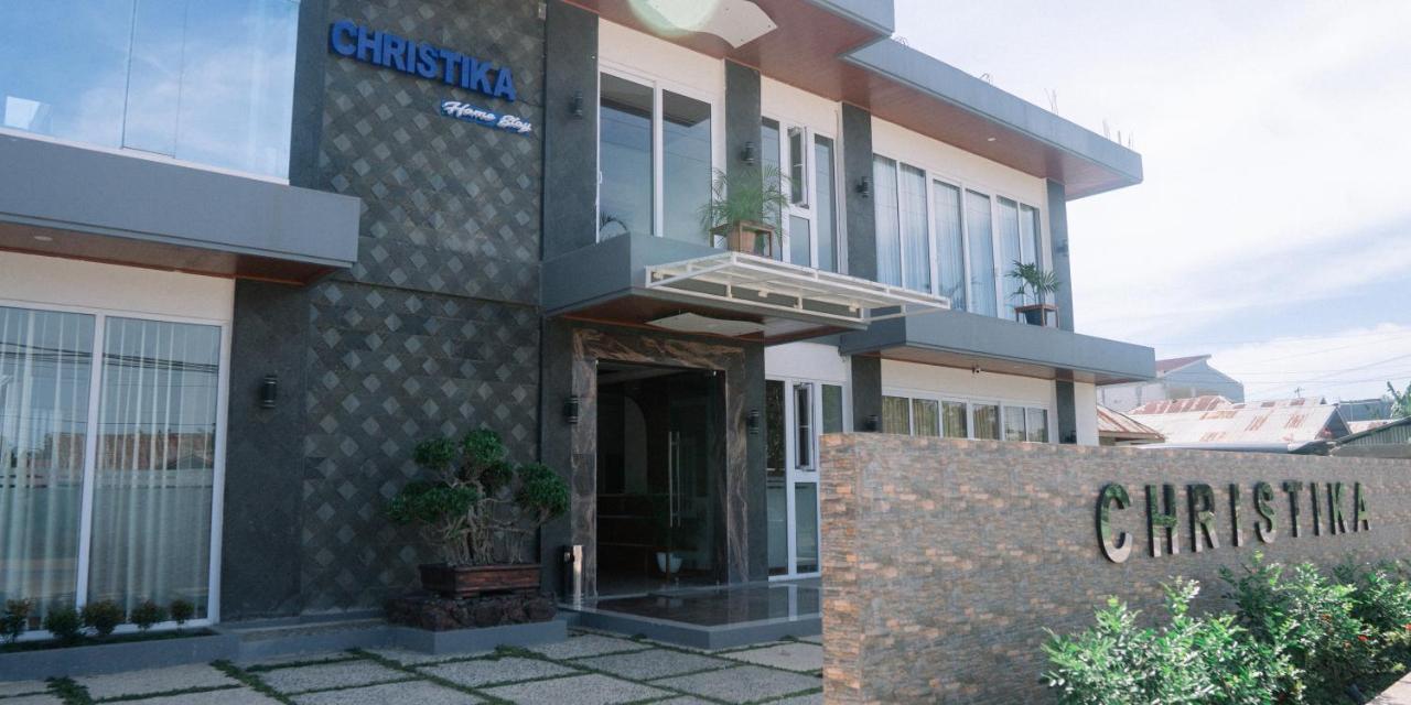 Christika Homestay Labuan Bajo Luaran gambar