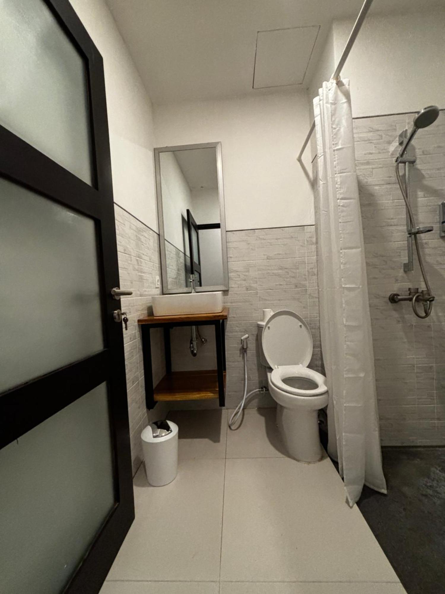 Christika Homestay Labuan Bajo Luaran gambar